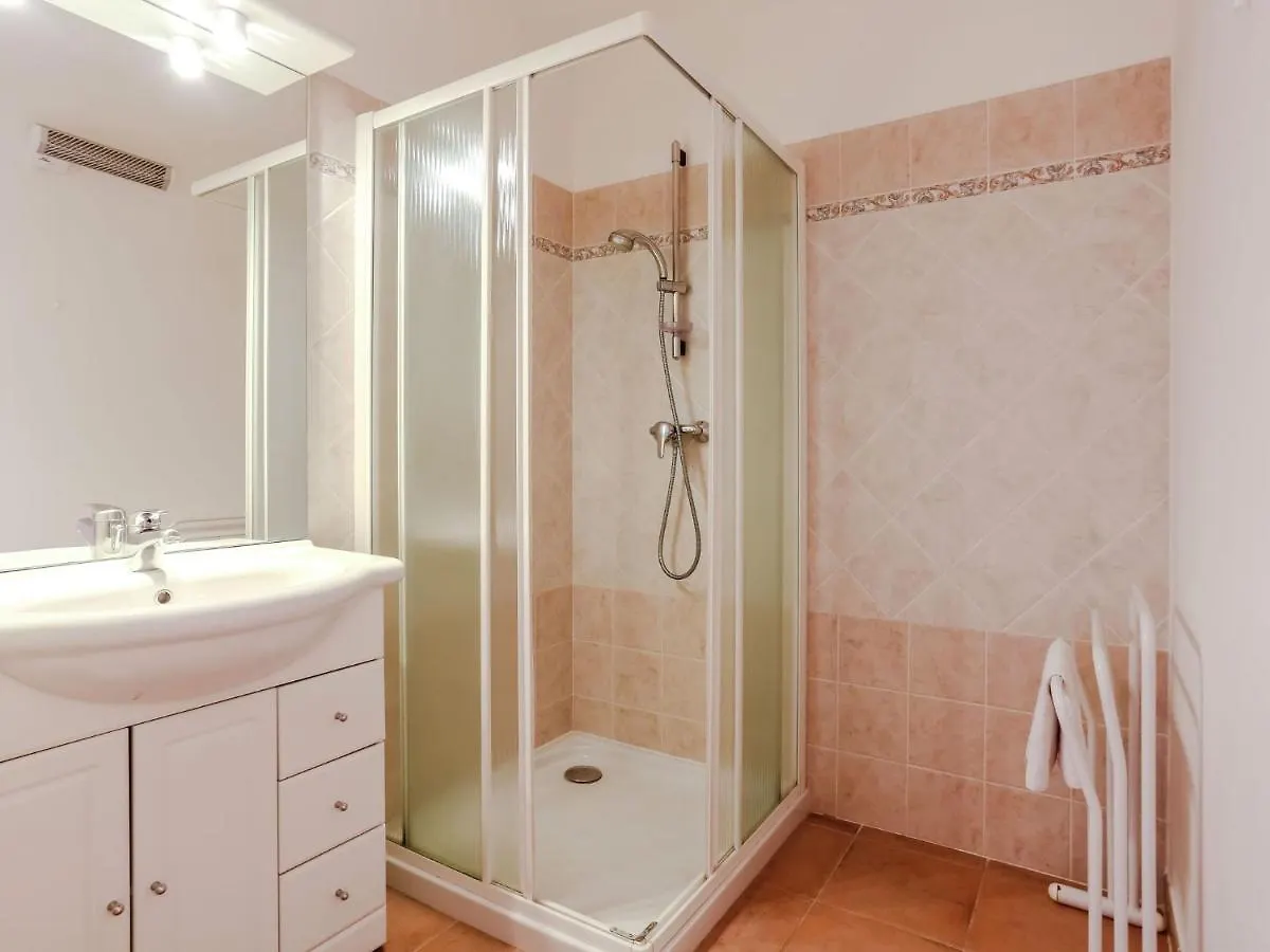Amazing Holiday Home In Bormes Les Mimosas With Pool Francia